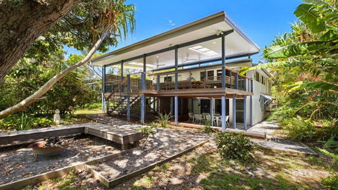 Salty Seaside - Accommodation Cooktown 0