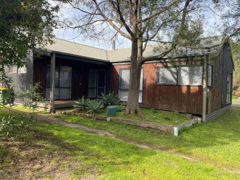 Sanders Beach House - Accommodation Cooktown 0