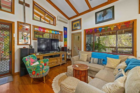 Sandalwood - Accommodation Cooktown 2