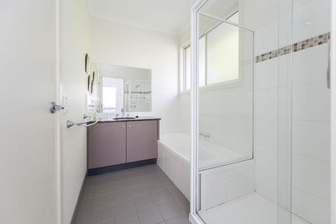 Sandpiper 5 - Close To Town And Beach - Accommodation Cooktown 3
