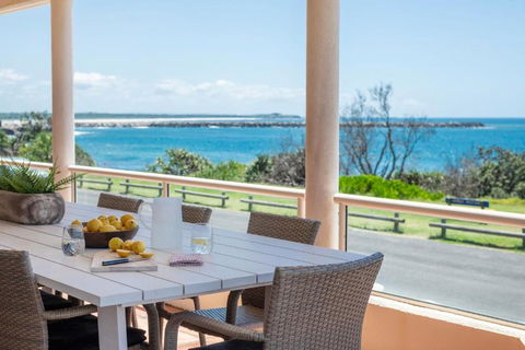 Sandrift One - Oceanstays - Accommodation Cooktown 0