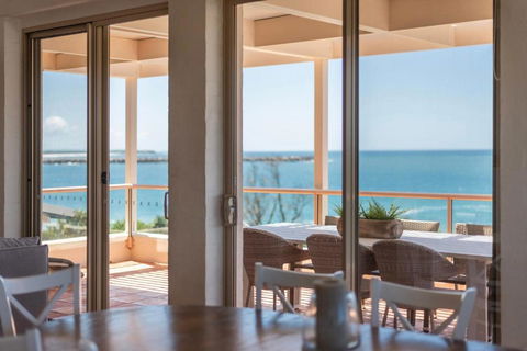 Sandrift Two - Oceanstays - Accommodation Cooktown 0