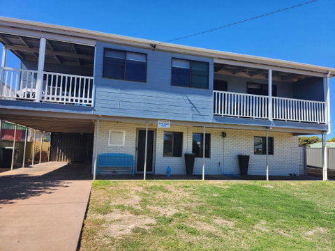 Sands Beach House - Accommodation Cooktown 0