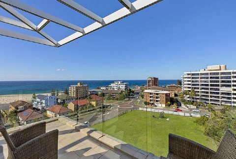Sandy Cove Apartment The Entrance 31 - Accommodation Cooktown 1
