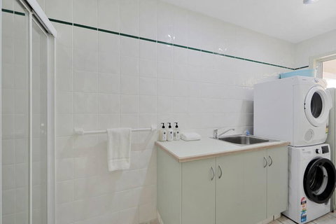 Sandy Cove @ Royle Palms - Accommodation Cooktown 2