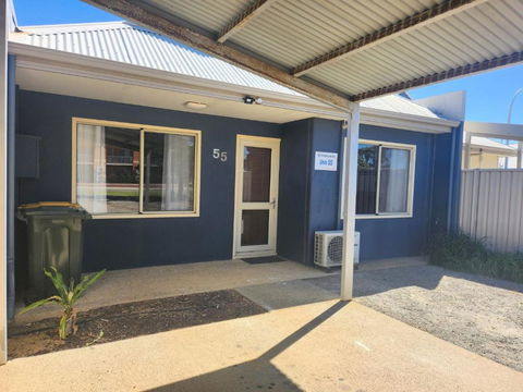 Sandy Feet - Accommodation Cooktown 1