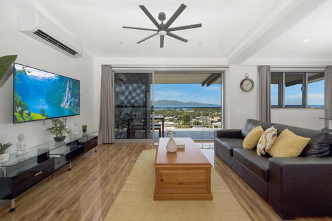 SEA-Renity On Castle Hill - Accommodation Cooktown 2