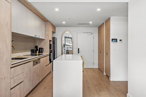 Sky Luxury Inc With Pool Gym Wifi - Accommodation Cooktown 1