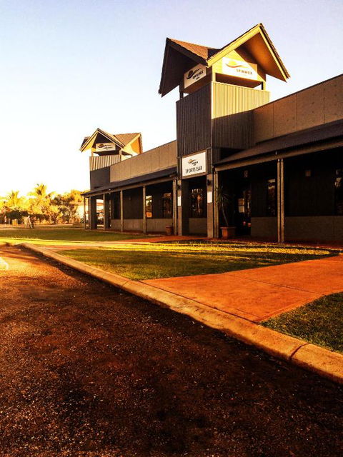 Spinifex Hotel - Accommodation Cooktown 0