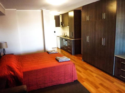 Spinifex Hotel - Accommodation Cooktown 2
