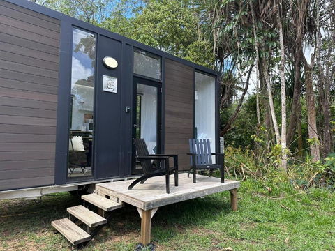 The Dacious By Tiny Away - Accommodation Cooktown 0