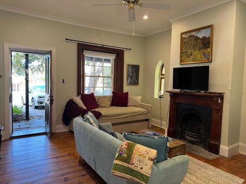 The Garden Cottage - Accommodation Cooktown 0