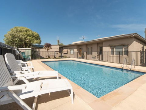 Beachside Apartment - Accommodation Cooktown 0