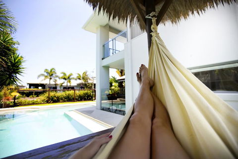 Beachside Family Entertainer - Free WIFI - Linen Included - Accommodation Cooktown 0