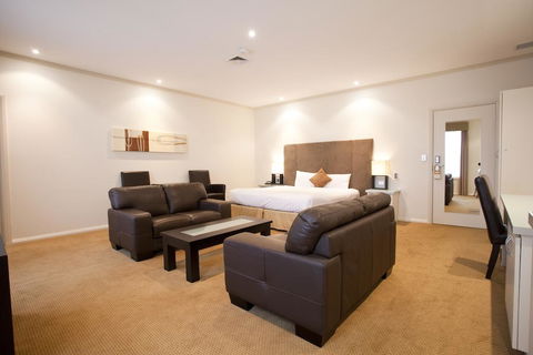 Beau Monde International - Accommodation Cooktown 1