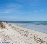 Beautiful Beachfront Apartment at Capel Sound - Accommodation Cooktown