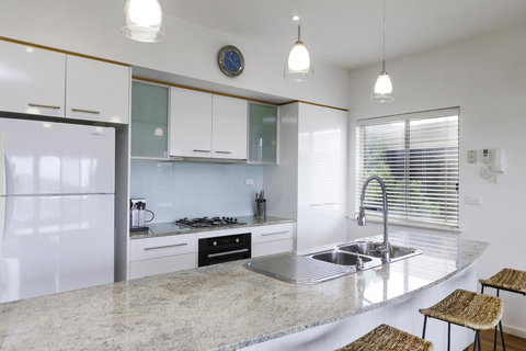 Bella Vista - Accommodation Cooktown 0