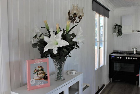 Bellanoon-Pet Friendly Cottage - Accommodation Cooktown 1