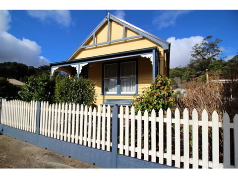Benvenuti, To Comstock Cottage - Accommodation Cooktown 0