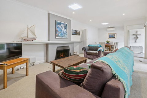 BIRDSONG - MORNINGTON - Accommodation Cooktown 2