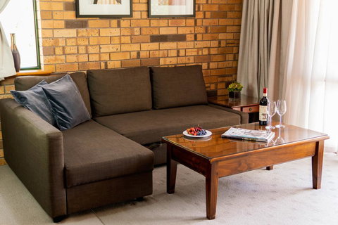 Blickinstal Barossa Valley Retreat - Accommodation Cooktown 2