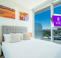 Blue Moon at Watson - Wifi - Gym - Pool - Cafe - Accommodation Cooktown