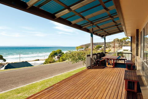 Blue Wren Beach House - Accommodation Cooktown 2