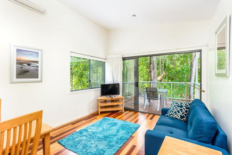 Bluewater 1 - Rainbow Shores, Amazing Location, Easy Walk To Beach, Pool, Aircon, Outdoor Spa - Accommodation Cooktown 1