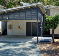 Bluewater 2 - Rainbow Shores Walk to beach private and stylish beach escape all on level - Accommodation Cooktown