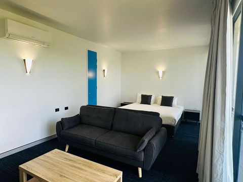 Thornton Executive Hotel - Accommodation Cooktown 2
