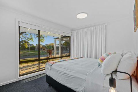 The Shore Guest House Milang - Accommodation Cooktown 1