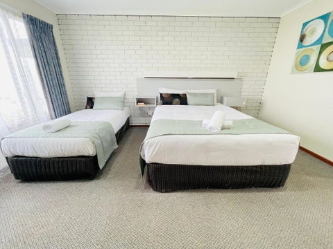 Warragul Views Motor Inn - Accommodation Cooktown 2
