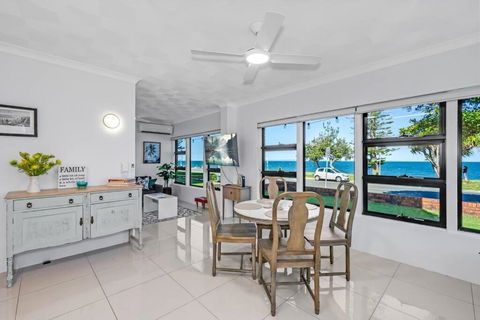 Waterfront Bliss In Margate - 30 Min From Brisbane - Accommodation Cooktown 0