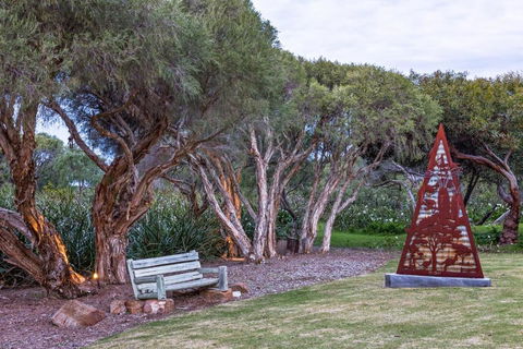 WATERFRONT - Accommodation Cooktown 2