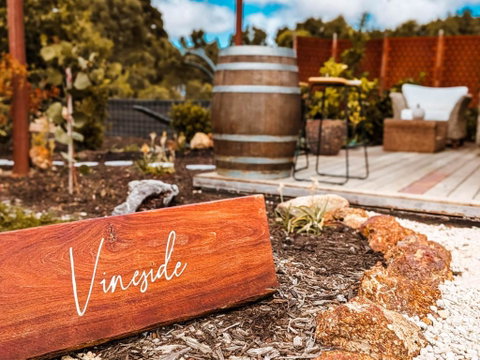 Welcome To Vineside - Accommodation Cooktown 1