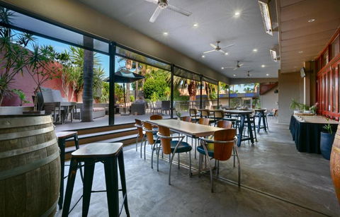 Westland Hotel Motel - Accommodation Cooktown 3