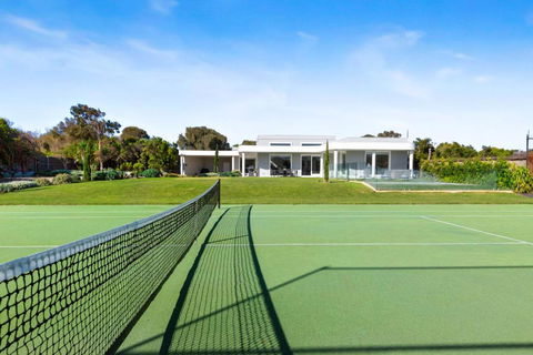 Woodland Estate - Accommodation Cooktown 0