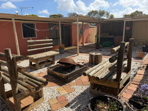 Woody House - Accommodation Cooktown 3