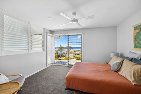 Woolgoolga Executive Apartment - Accommodation Cooktown 2