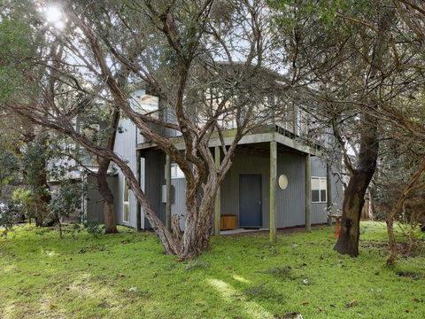 WooliHut - Accommodation Cooktown 0