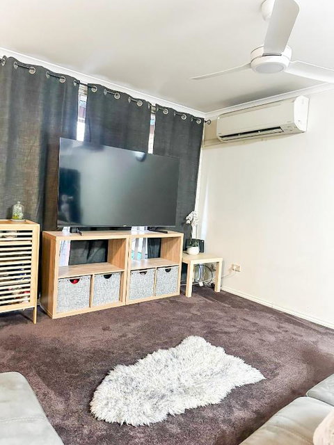 Queen Of The Desert Villa Secure & Gated 2 Bdrm Home - Accommodation Cooktown 3