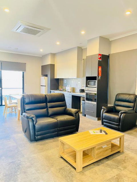 Berrimah Cozy Retreat - Accommodation Cooktown 4