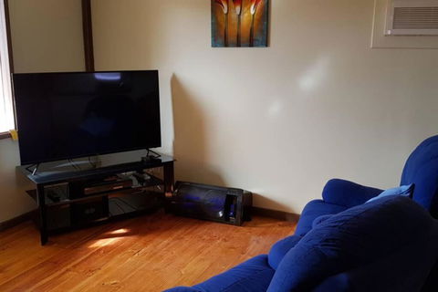 Warmont Apartments Self Contained Home - Accommodation Cooktown 3
