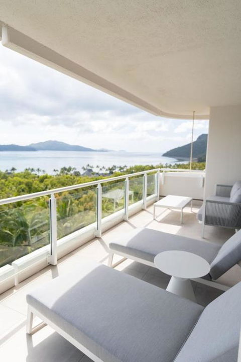 Yacht Harbour Tower 6 - Free Buggy Included - Accommodation Cooktown 2