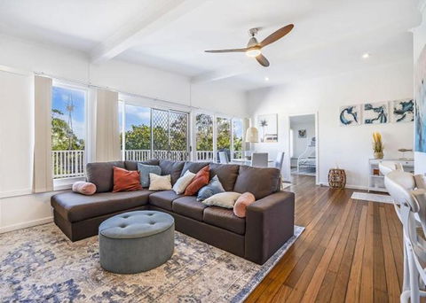 Yaringa -13 Seaview Street SWR- Full Linen Provided - Accommodation Cooktown 3