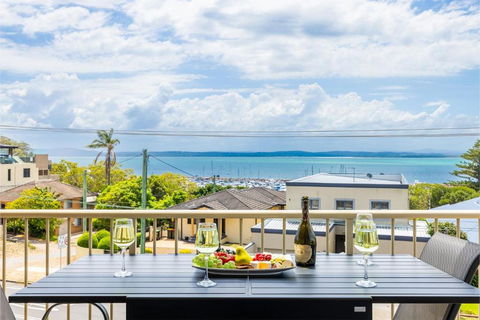 Yarramundi, 6,47 Magnus St - Unit In Nelson Bay With Stunning Water Views, Air Con, Wifi, Linen And Bed Making - Accommodation Cooktown 0