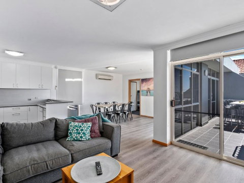 Yarrawonga Lakeside Apartment 44 - Accommodation Cooktown 2