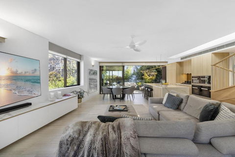 YAWA1B - Bellevue Hill Penthouse - Accommodation Cooktown 1