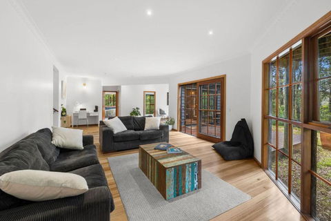 Yirrip House Nestled On The Edge Of National Park - Accommodation Cooktown 2