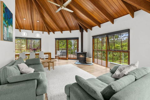 Yirrip House Nestled On The Edge Of National Park - Accommodation Cooktown 3